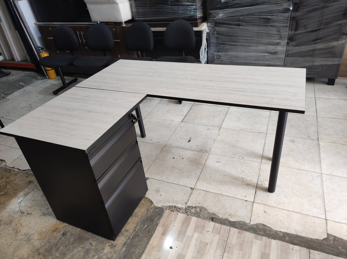 Escritorio en L Gerencial